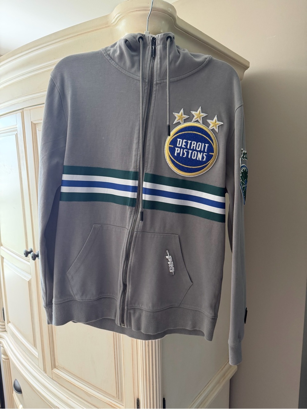 Detroit Pistons Gray Zip-Up Hoodie with Stripe Detail
